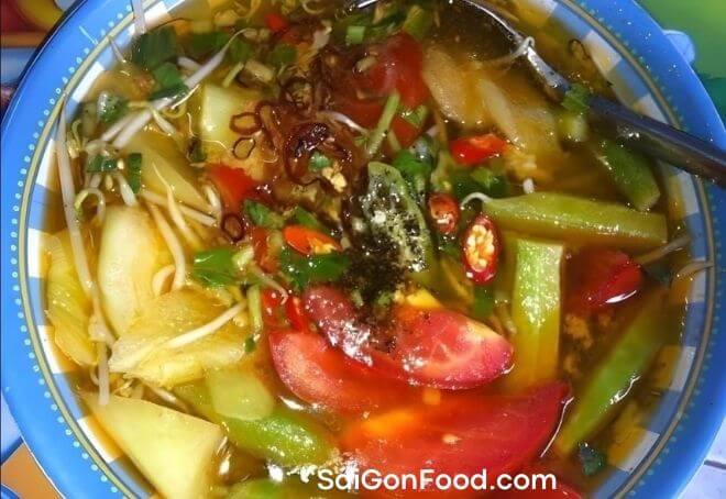 Canh chua cá lóc - Một món canh được nhiều gia đình nấu trong ngày nóng